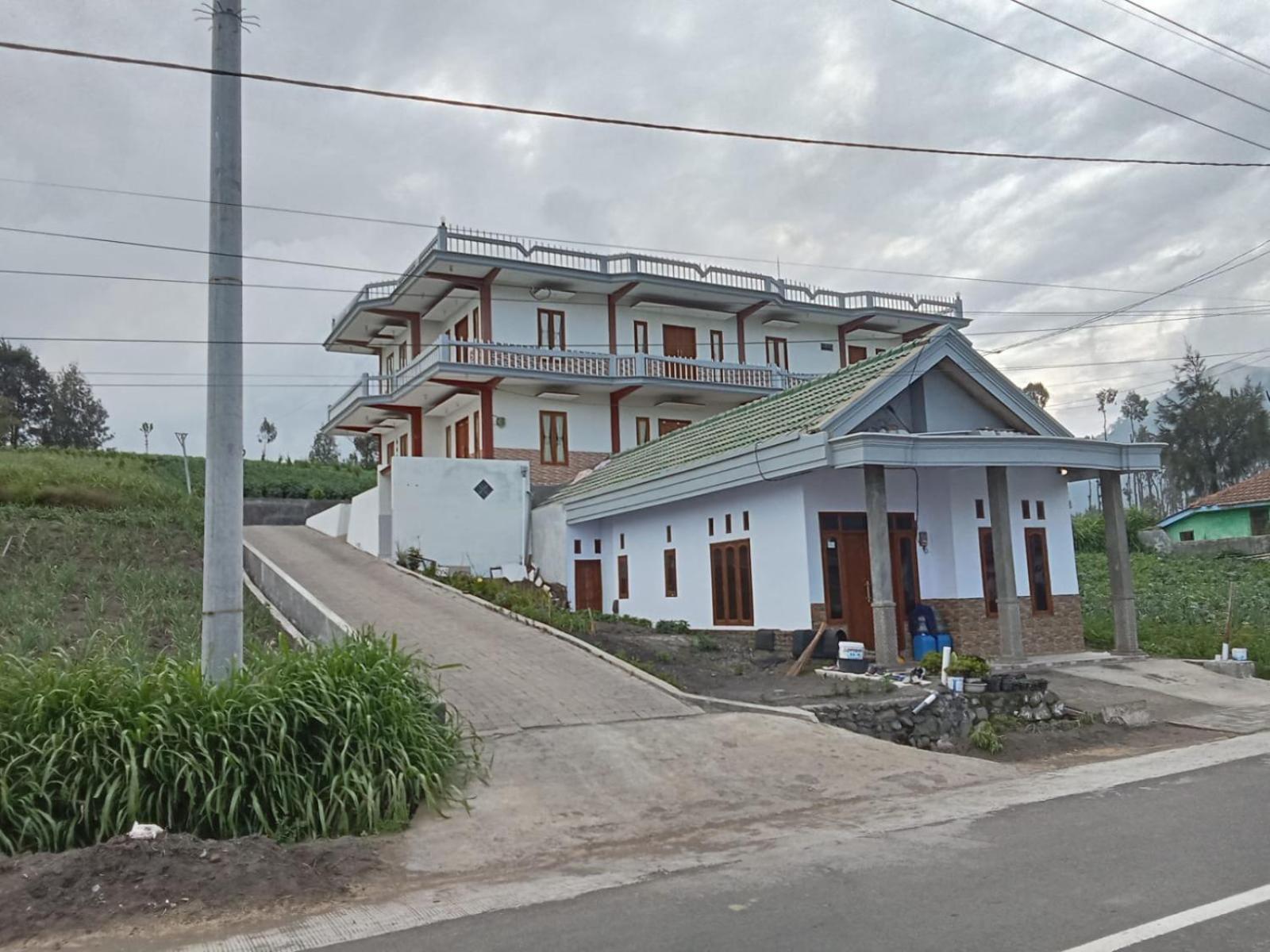 Aaa, Astungkara, Amazing Bromo Villa, Managed By Triple A Tour, Additional Bromo Jeep Tour And Airport Shuttle Ngadisari Exterior photo